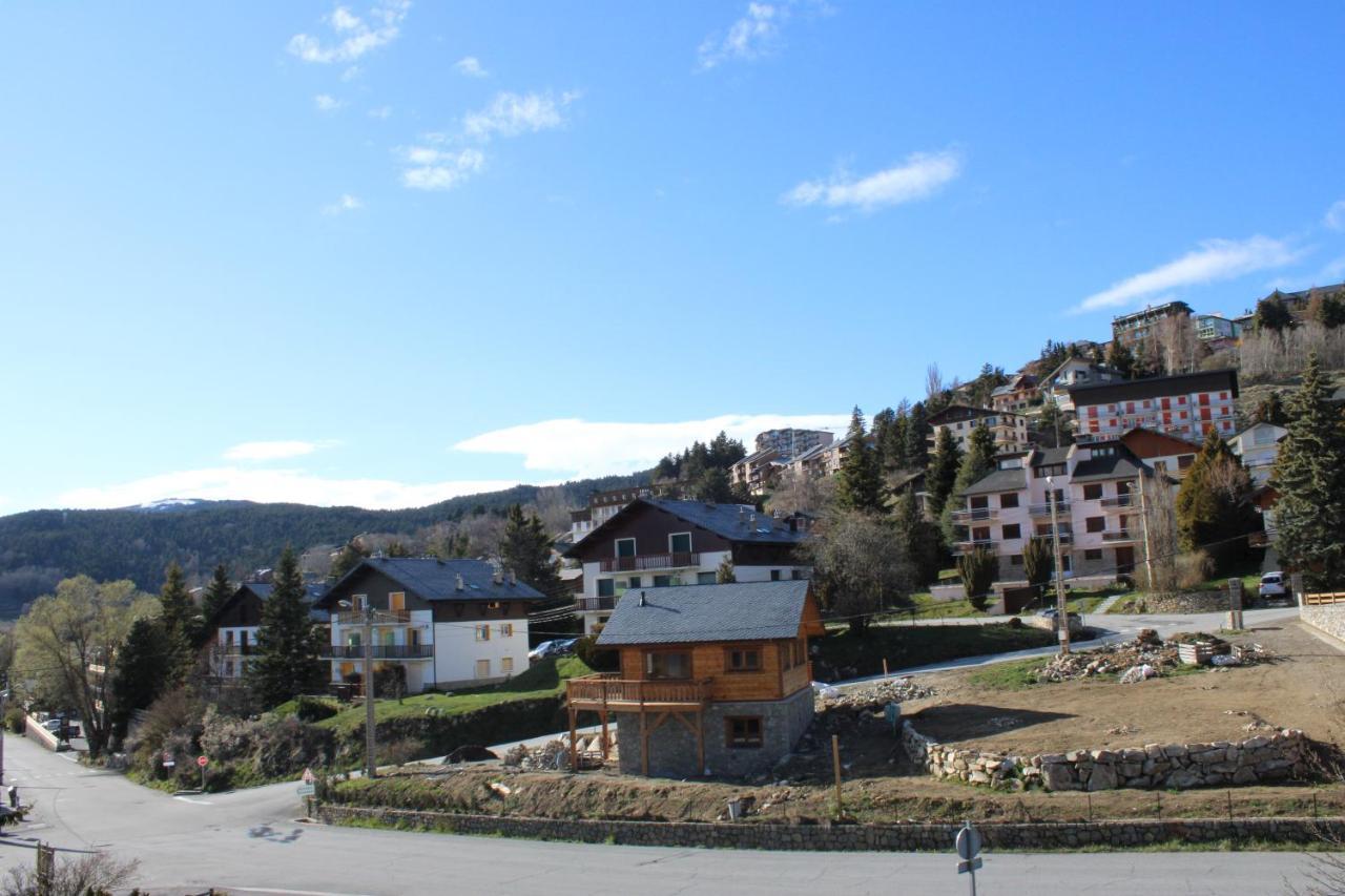 Studio Isard, Wifi Et Parking Gratuit, Navette Gratuite Au Pied De La Residence, Possibilite Forfait Menage Et Location Linge De Lit Et Toilette, A 10 Minutes A Pied Du Centre Ville Font-Romeu-Odeillo-Via Kültér fotó