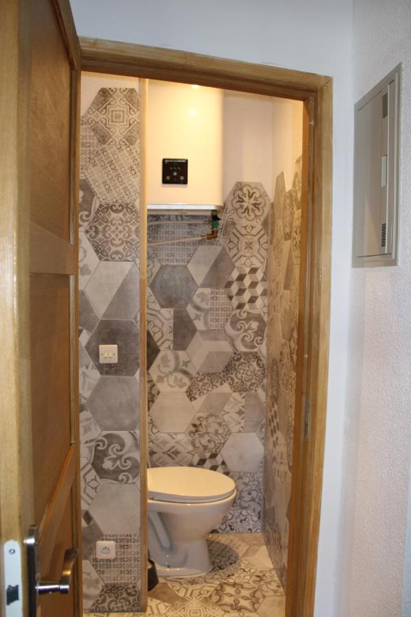 Studio Isard, Wifi Et Parking Gratuit, Navette Gratuite Au Pied De La Residence, Possibilite Forfait Menage Et Location Linge De Lit Et Toilette, A 10 Minutes A Pied Du Centre Ville Font-Romeu-Odeillo-Via Kültér fotó