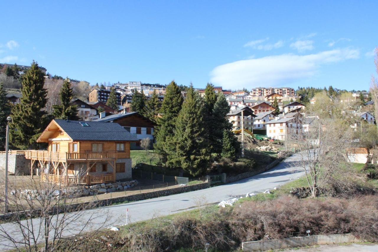 Studio Isard, Wifi Et Parking Gratuit, Navette Gratuite Au Pied De La Residence, Possibilite Forfait Menage Et Location Linge De Lit Et Toilette, A 10 Minutes A Pied Du Centre Ville Font-Romeu-Odeillo-Via Kültér fotó